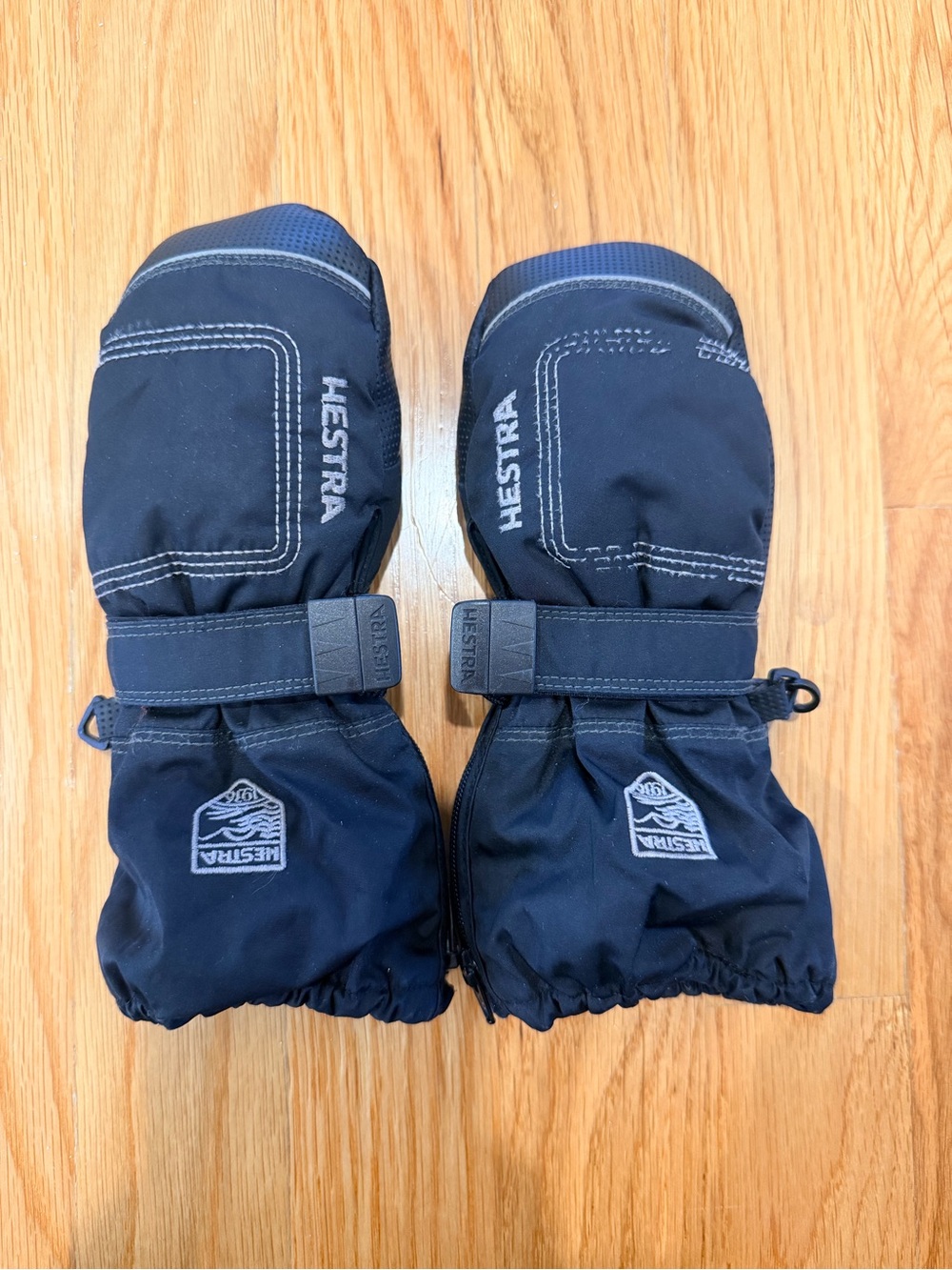 Hestra Kids' Black Waterproof Mittens - Size 3